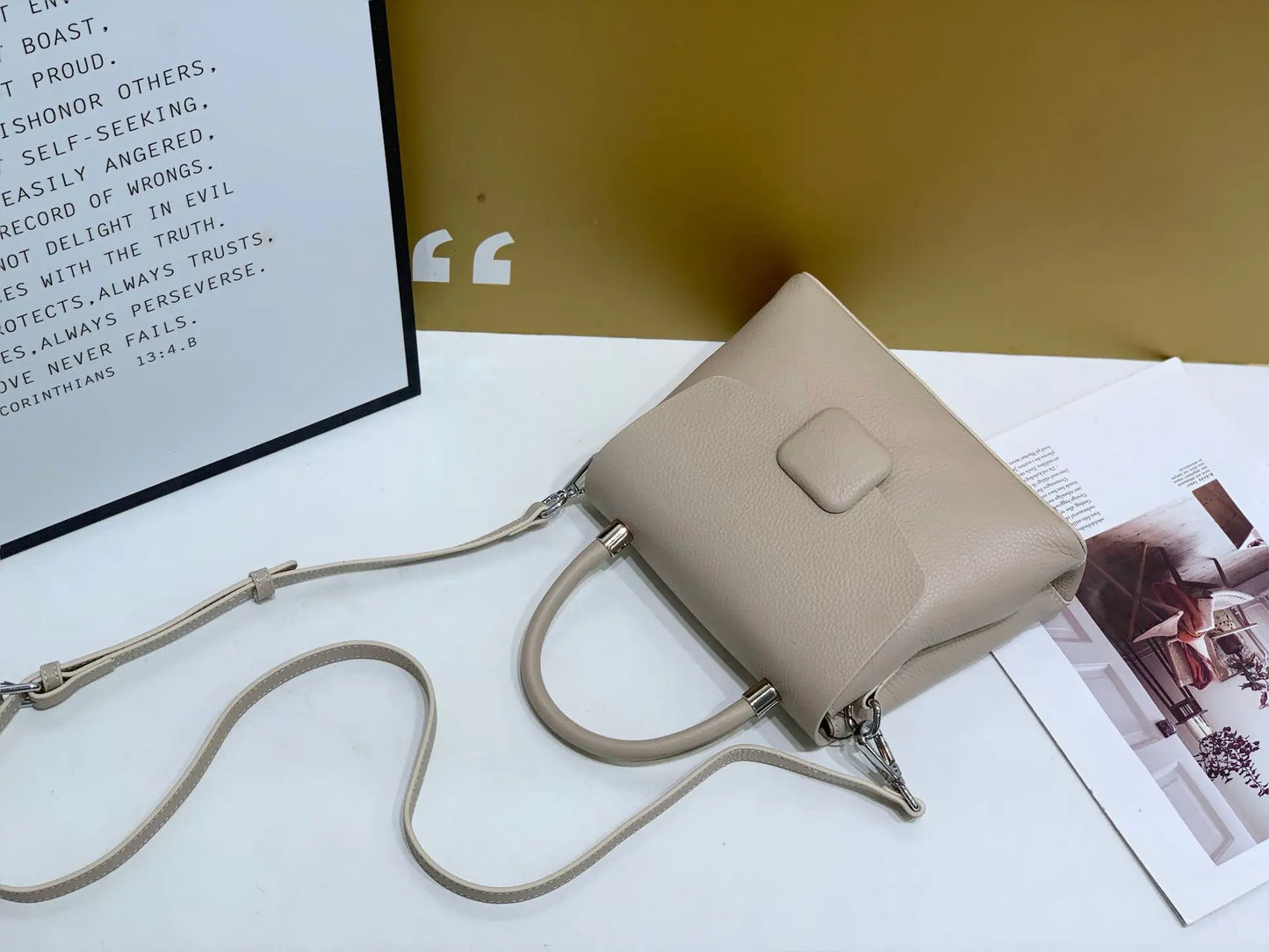 2022 New Trendy Genuine Leather Crossbody Bag