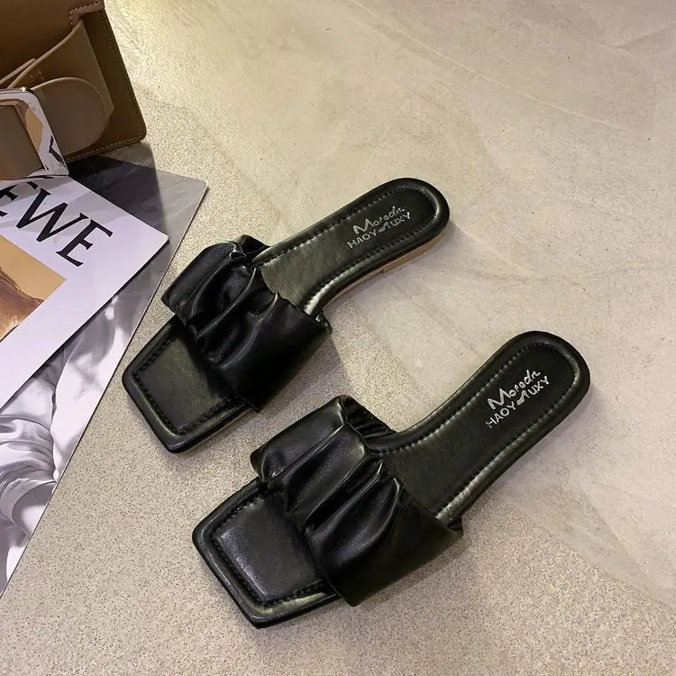 Women's Pleated Patent Leather One-Line Flat Sandals