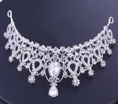 Bridal Jewelry Set with Pearl Necklace and Crown Earrings